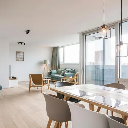 Skyline Flats Apartment *