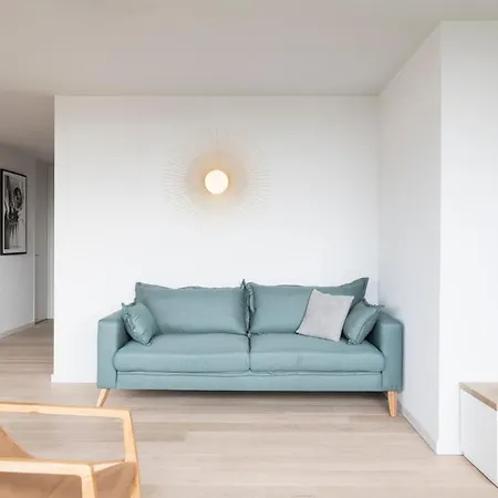 Skyline Flats Apartment *