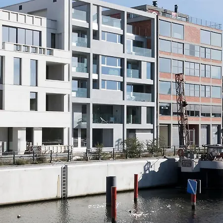 Skyline Flats * Ghent