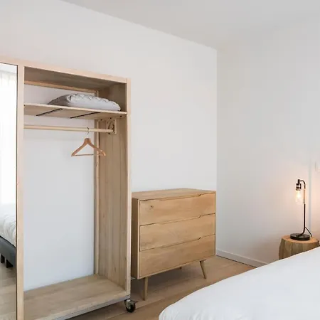 Skyline Flats Apartment *